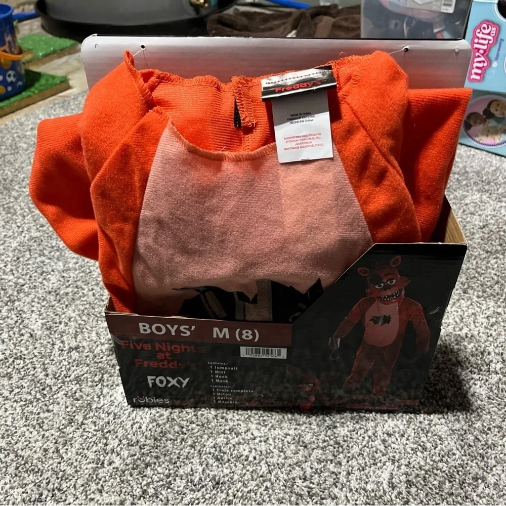 Five Nights at Freddy's Youth Foxy Costume M 8 New Complete - Picture 2 of 8